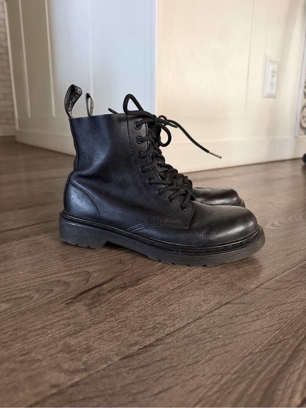 Dr Martens Kids Youth Combat Boots Size 3 Black Leather Zipper Pascal Mono J